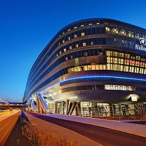 **** Otel Hilton Frankfurt Airport Almanya