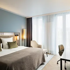 **** Otel Leonardo Royal Almanya