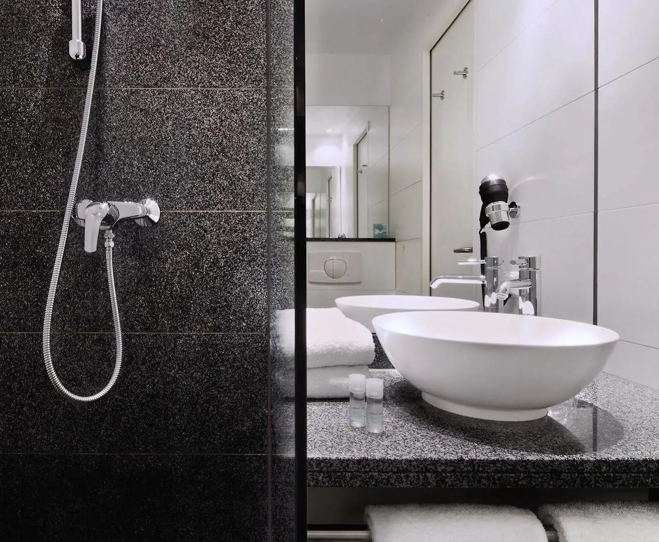 Motel One Nuernberg-Plaerrer 3*, Nuremberga Alemanha
